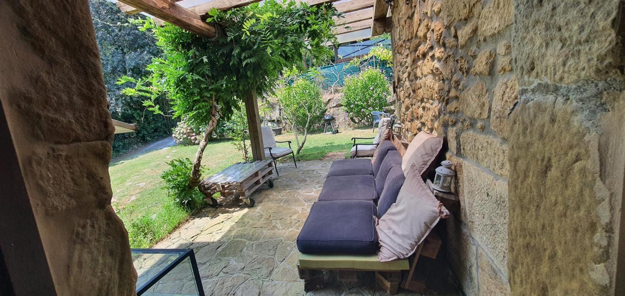 Fuente De Gueelo Guest House San Bartolome de Meruelo Exterior photo